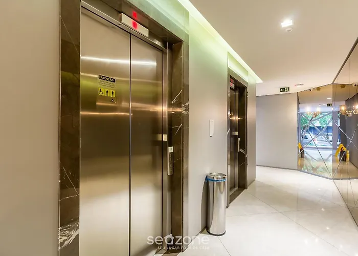 Em Cond. C/ Piscina Lbo1009 Apartamento Porto Alegre